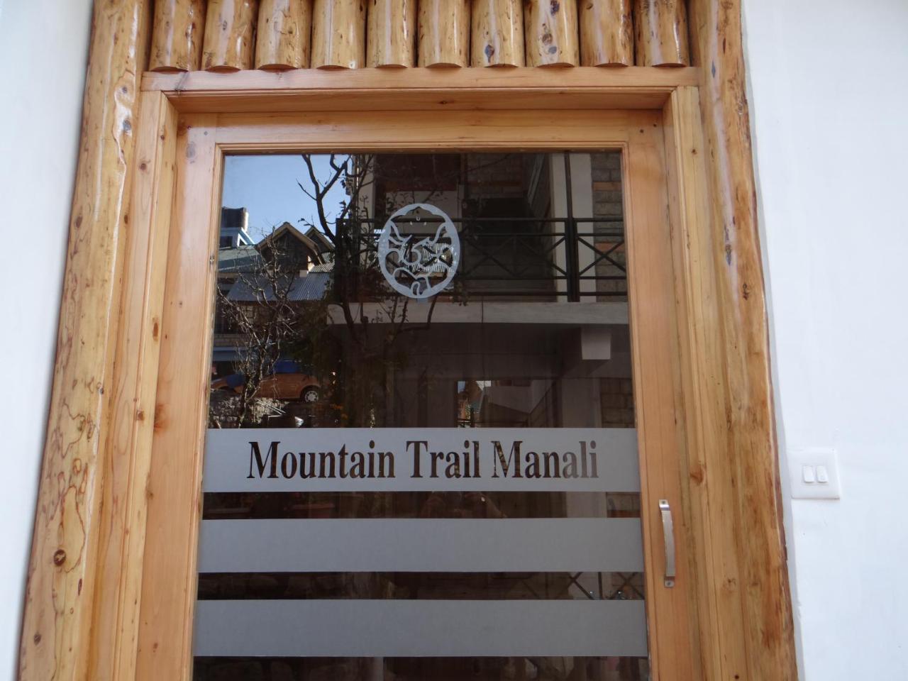 Hotel Mountain Trail Manali Exterior photo