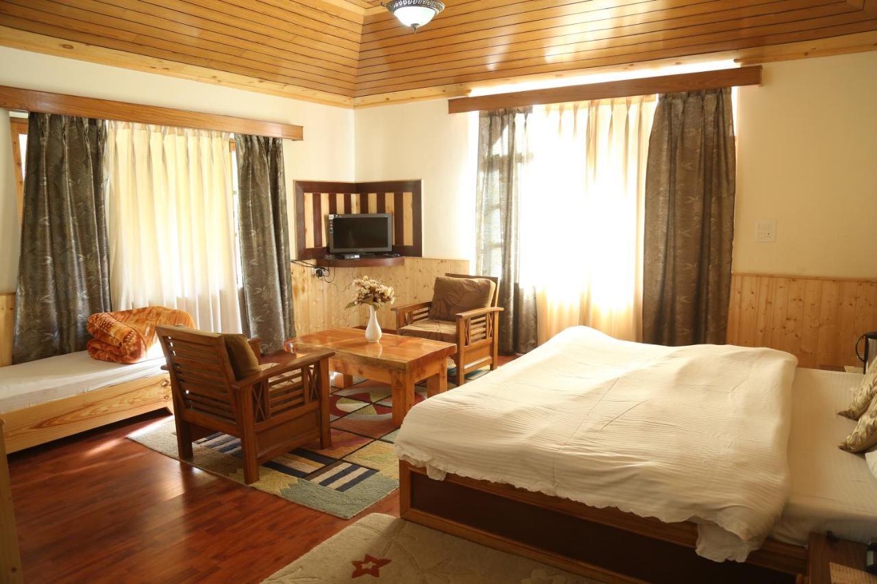 Hotel Mountain Trail Manali Exterior photo